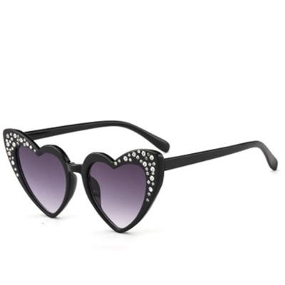 China Slim Fashion Shining Heart Baby Kids Girl Rhinestone Kids Ocean Lens Child Sunglasses for sale