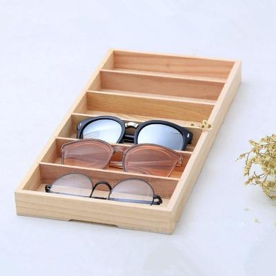 China Luxury 2020 Sourceman Sunglasses Wooden Eyeglass Jewelry Tray Display Showcase Sunglasses Desktop Storage Box Holder Display for sale