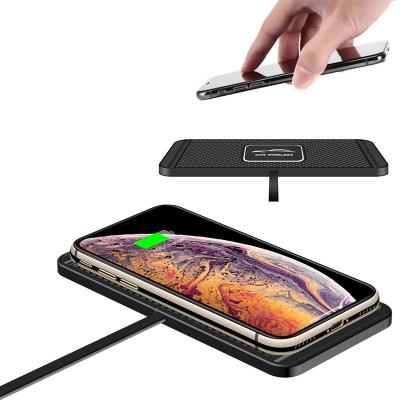 China Anti Slip Car Wireless Charging FCC 15 Watt Wireless Charging For Central Contral Console for sale