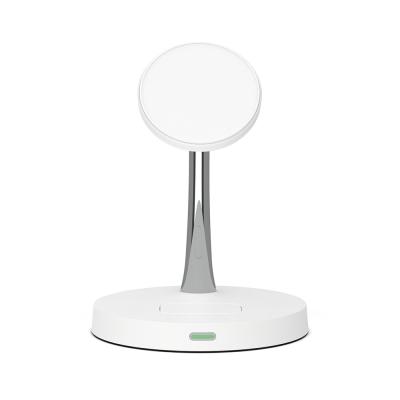 China Smart Chip All In One Wireless Charger Fast Charger 6 Saft Guarantee With 3 Gears Nigh Lamp for sale