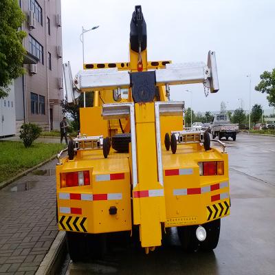 China Carbon Steel. Stainless Steel Japan Brand 4x2 Roadblock Removal Truck Wrecker Tow Truck Manufacturer for sale