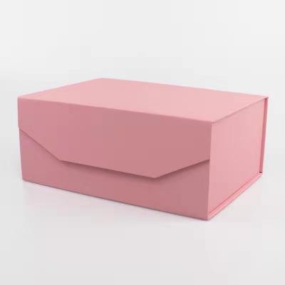 China Magnet Folding High Grade Gift Aseptic Pink Paper Box For Clothes Sweaters Shoes for sale