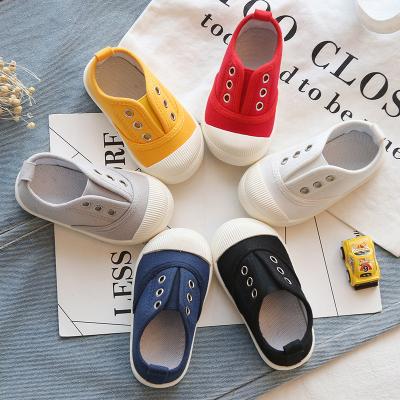 China New Spring Summer Children Shoes Candy Flat Color Children's Casual Canvas Shoes Slip On for sale