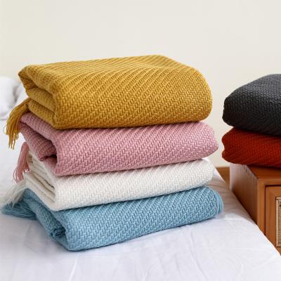 China Modern Simple Luxury Acrylic Woven Plain Sofa Bed Throw Blanket Cozy for Spring and Autumn for sale