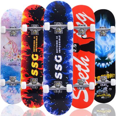 China YOUTH LAIER 2021 New Arrive Wholesale Chinese Complete Skateboard Maple 31inch Skate Board for sale