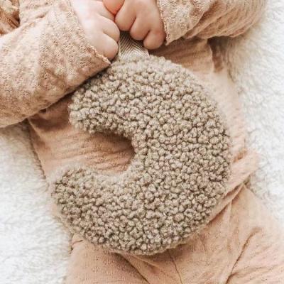 China New Design 2022 BPA Sherpa Moon Teddy Baby Dummy Clip Free Comforter Holder For Newborn Baby Pregnancy Gift for sale