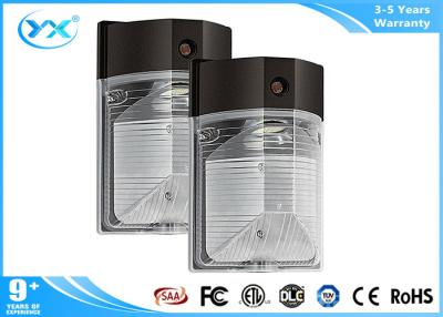 China 5000k Cool White 25W LED Wall Light / wall pack light fixture with 88lm/w Light Efficiency for sale