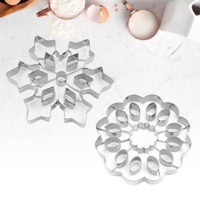 China Sustainable Stainless Steel Christmas Cookie Molds Home Kitchen Mousse Ring Cookie Mold Cover Cake Circle for sale