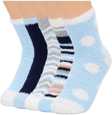 China Polyester Women's Fuzzy Socks Soft Warm Fleece Socks Winter Gifts Outdoor Sports Sports Socks for sale