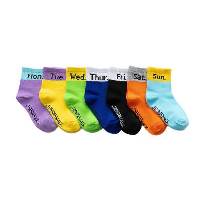 China School Student Kids Socks New Design Week Boys QUICK DRY Girls Crew Length Kids Socks Wholesale For Summer Spring for sale