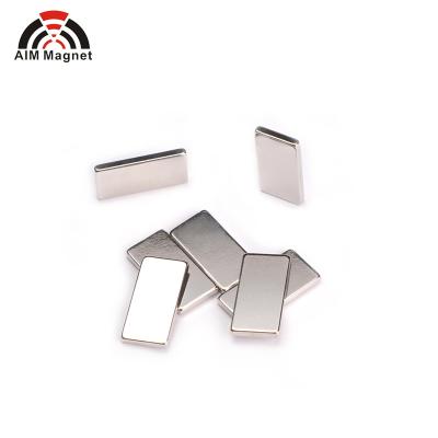 China Industrial magnet super strong permanent magnet neodymium N52 n52 rectangular magnet for sale