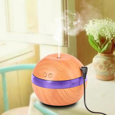 China 2019 Gift Amazon Hit Night Light 200ML Decoration USB Air Sensor Wooden Aroma Diffuser for sale