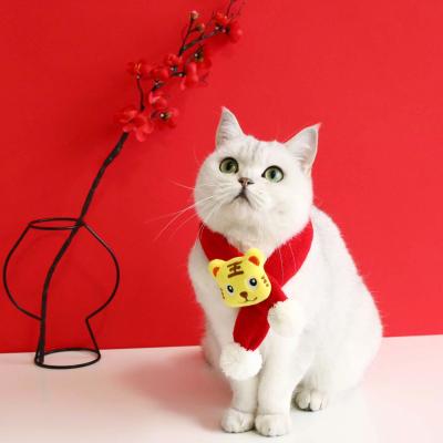 China Stocked 2022 New Years China Style Cute Jubilee Red Woolen Yarn Knitted Scarf Small Pet Cat Collar Collares Para Gatos for sale