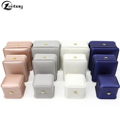 China Fashionable manufacturers head cheap high quality leather jewelry box, noble white wedding ring box for sale