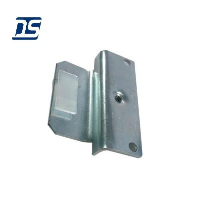 China KM674014G01 contemporary door slider can be used for different lift for sale