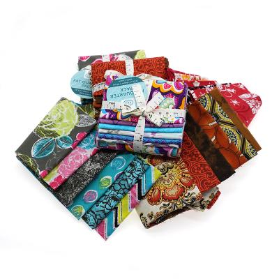 China New Fashion Shrink-Resistant Wholesale Quilting Cotton Printed Fabric Sewing Fat Quarter Woven for sale