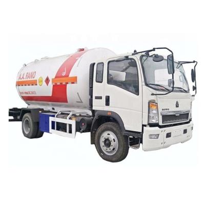 China Q345R Carbon Steel HOWO 4x2 Carbon Steel 8CBM Gas LPG Transport Tanker Truck For Sale Can Be ASME Standard for sale