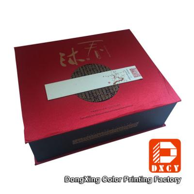 China Cajas de regalo de lujo de la cartulina decorativa durable con el sellado caliente de la hoja de las tapas en venta