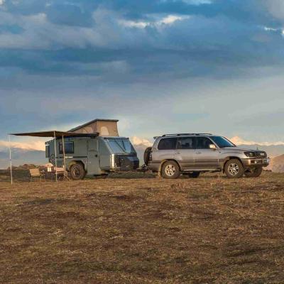 Cina Overlanding NJSTAR Travel Trailer Customized Off Road Hybrid Camper Trailer in vendita