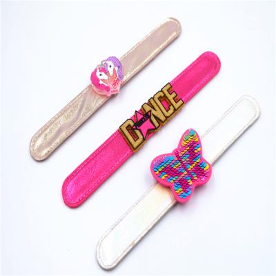 China Fashionable Cartoon Unicorn PU Leather Slap Bracelet Colorful UV Leather Slap On Bracelet for sale