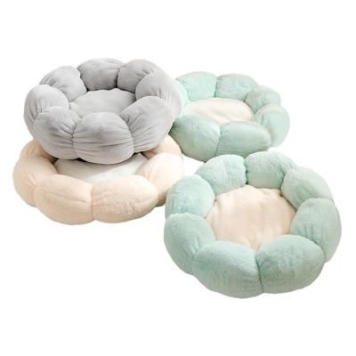 China New Design Wholesale Pet Bed Manufacturer Travel Flower Pet Bed Accessories Cute Soft Luxury Pet Nest for sale