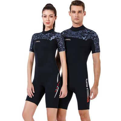 China 1.5MM Chinoiserie Series Neoprene Anti-UV Unisex Women Men's Short Wetsuit Wetsuit For Snorkeling Outdoor for sale