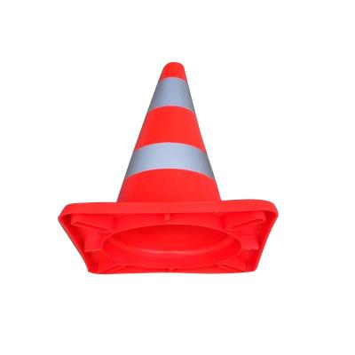 China Being Flexible Singapore Police Security Construction Products 23 cm White Sport Cone Formwork Cones Te koop