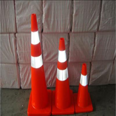 China Being Flexible China Exporter Hot Sale! ! ! Roadway Safety Products Safety Pole PVC Coated Glow In The Dark Solar Traffic Cone Light for sale