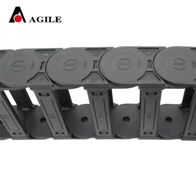 China Shops 45*125 Mm SK Nylon Open Type Nylon Drag Construction Material Bridge Chain for sale