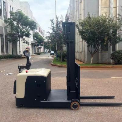 China Vorkheftruck kleine elektrische stand-up truck met en ingevoerde motor Te koop