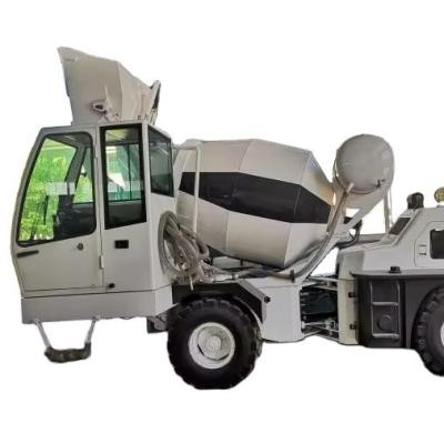 China KD1500 Mixer Truck Full Automatic Mobile 2 metros cúbicos auto-carregamento de betão Mixer Truck Mixer à venda