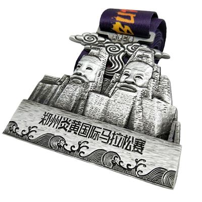 China All People Hot Selling Customizable Running Award Metal Badge Customizable Medal for sale