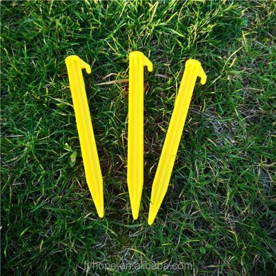 China XF-3018 Hot Sale 16*1.2cm Pin Environmental Ground Flat Stake pp ABS Plastic Tent Peg Camping Tent ABS Plastic Tent Peg for sale