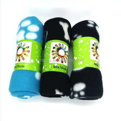 China Breathable Small Dog Quilt Blanket With Printed Paws for sale