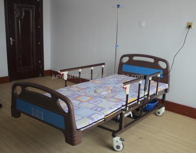 China Commercial Automatic Home Care Bed Medical Hospital Bed With Height Adjustable And Nursing Bed With Toilet for sale