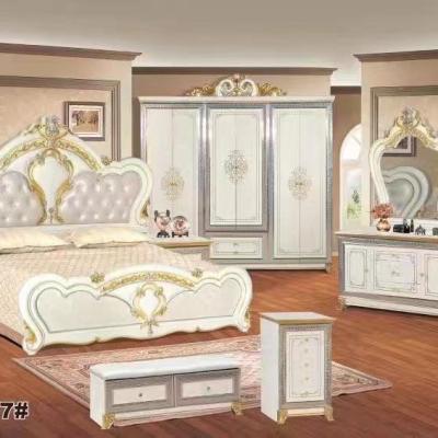 China Antique King Size Double Bed Bedroom Furniture Customized Durable White Delicate Carved Heavy Carved Bedroom Furniture for sale