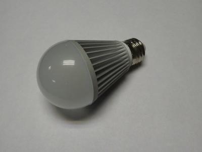 Chine 60Hz 12W 180° autoguident les ampoules de l'économie d'énergie LED laiteuses, ampoules du globe 3000K/4000K à vendre