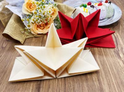 China Luxury Airlaid Paper Napkins Disposable Paper Napkin For Wedding Party for sale