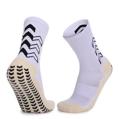 China High Quality QUICK DRY Wholesale High Quality Sporty Cotton Soccer Anti Slip Fashion Logo Fashion Logo Sports Socks Men's Grip Socks for sale