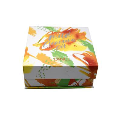 China Custom Recyclable Matte Magnetic Closure Paper Gift Branding Box For Clothes Rectangular Folding Ribbon Handle Wig Packaging for sale