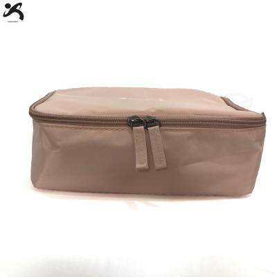 China Fashion Travel Makeup Bag Large Cosmetic Bag For Women Pink Waterproof Material Easy To Clean For Girls Sweep Bags for sale