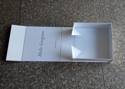 China White Cardboard Folding Gift Boxes , Gorgeous Creative Gift Box 212g Weight for sale