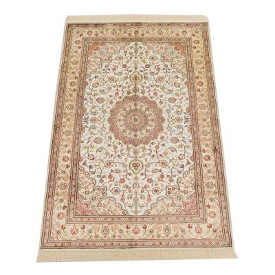 China Custom CLASSIC 4x6ft Moraccan Silk Bamboo Rug Handmade Silk Blanket Rug Cover For Living Room for sale