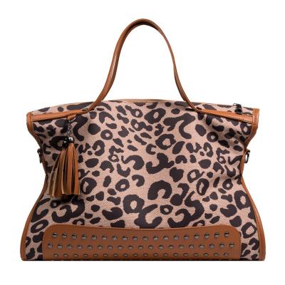 China New Vintage Leopard Print Vintage Tote Bag Large Capacity Handbag Single Shoulder Messenger Portable Bags for sale