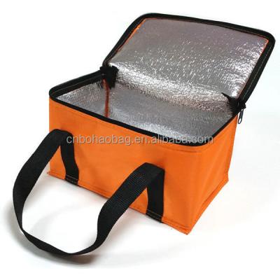 China Waterproof Easy Carry Waterproof Food Cooler Bag for sale