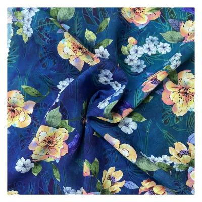 China Wrinkle resistant high quality custom design rayon digital challis digital print fabric print fabric for shirt for sale