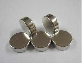 China Flexible 15MM Round Neodymium Block Magnets In Loudspeakers Silver Color for sale