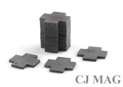 Chine Aimants en céramique rectangulaires d'aimants en céramique de ferrite de puissance élevée à vendre