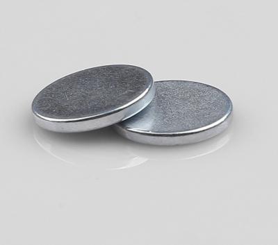 China Corrosion Resistance N52 Disc Neodymium Magnets Silver Bright For Wind Energy for sale