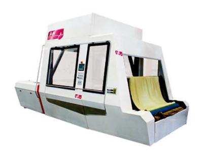 China Large Area Galvo Flying Roll to Roll Fabric Laser Engraving Machine 500W for sale